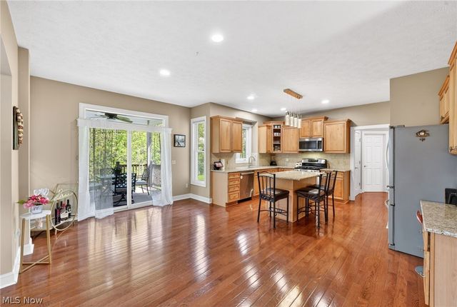 9336 W Hampton Drive, North Royalton, OH 44133