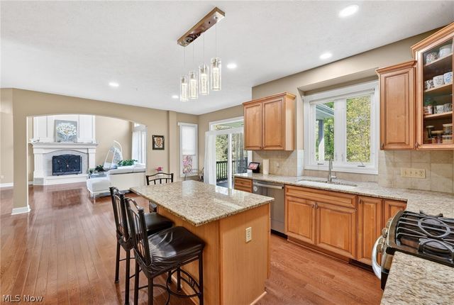 9336 W Hampton Drive, North Royalton, OH 44133
