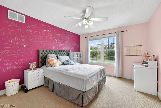 9336 W Hampton Drive, North Royalton, OH 44133