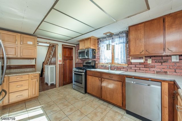 54 Baker Ave, Wharton Boro, NJ 07885