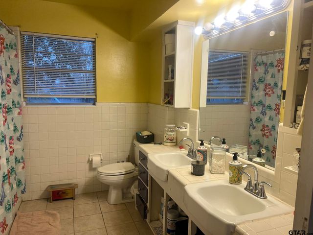 2700 Chelsea Drive, Tyler, TX 75701