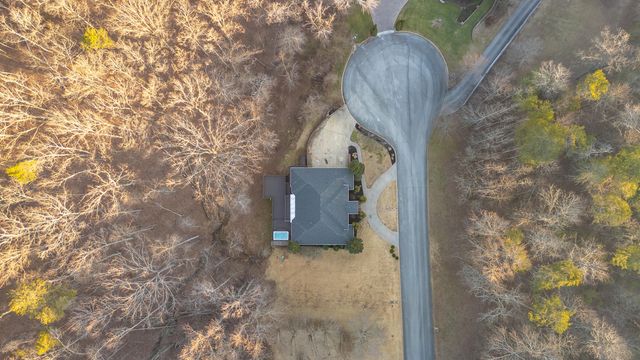 2210 Poplar Grove Drive, Ooltewah, TN 37363