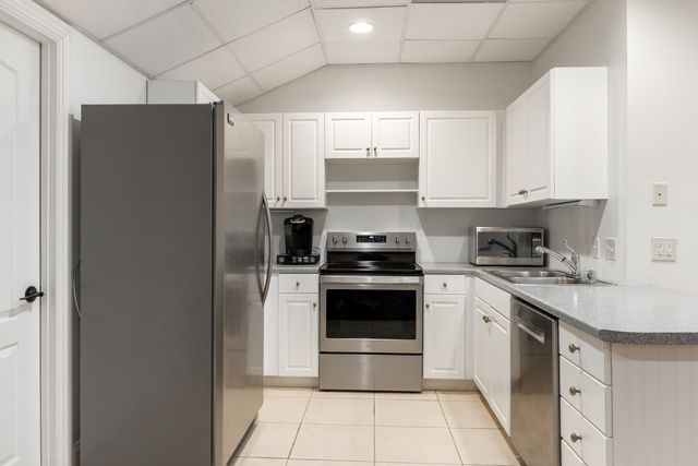 2210 Poplar Grove Drive, Ooltewah, TN 37363