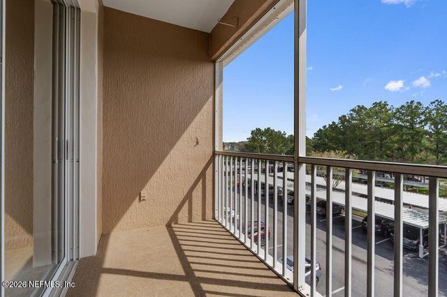 7990 BAYMEADOWS Road 526, Jacksonville, FL 32256