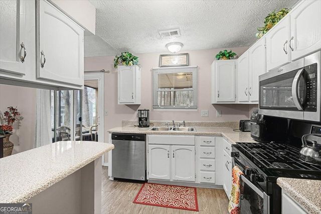 2964 Carrie Farm Road NW, Kennesaw, GA 30144