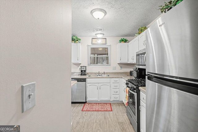 2964 Carrie Farm Road NW, Kennesaw, GA 30144