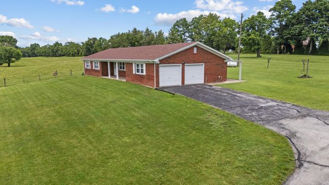 1055 Graves Road, Stamping Ground, KY 40379