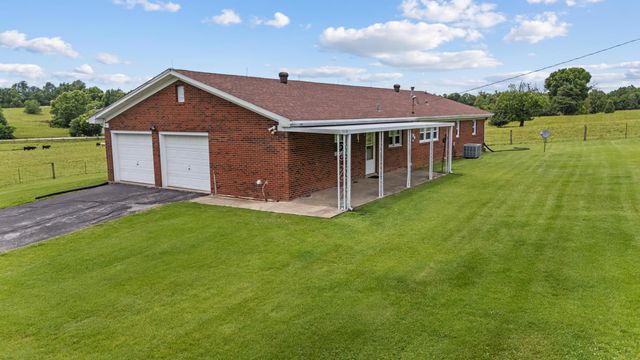 1055 Graves Road, Stamping Ground, KY 40379
