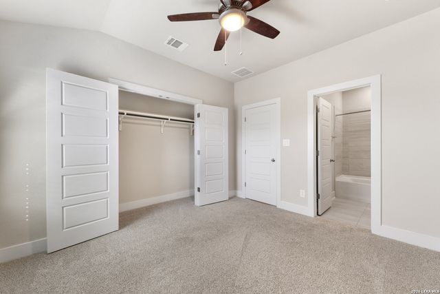 10726 YELLOWTAIL BLVD, Boerne, TX 78006