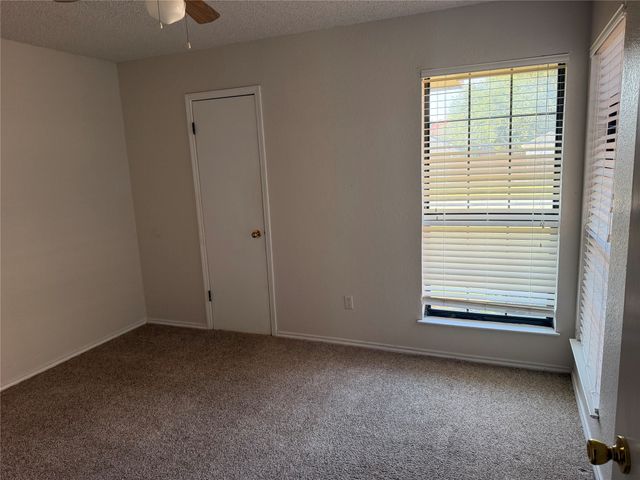 2 Chapel Hill Court, Mansfield, TX 76063
