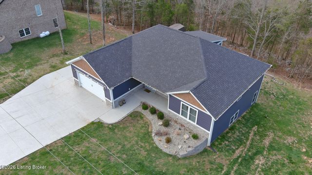 241 Woodview Dr, Brandenburg, KY 40108