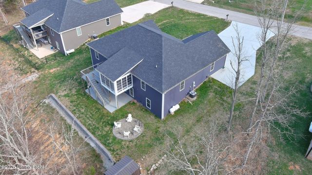 241 Woodview Dr, Brandenburg, KY 40108