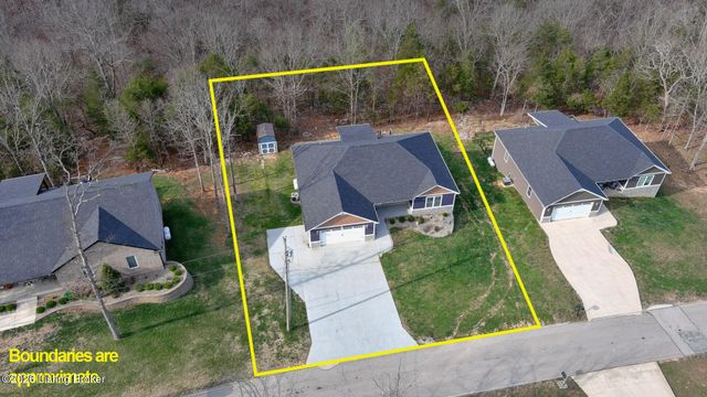 241 Woodview Dr, Brandenburg, KY 40108
