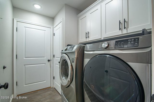 241 Woodview Dr, Brandenburg, KY 40108