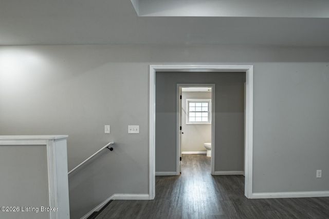 241 Woodview Dr, Brandenburg, KY 40108