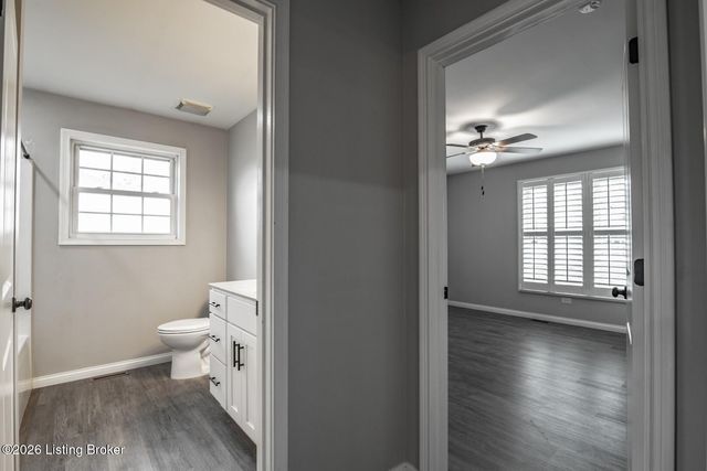 241 Woodview Dr, Brandenburg, KY 40108