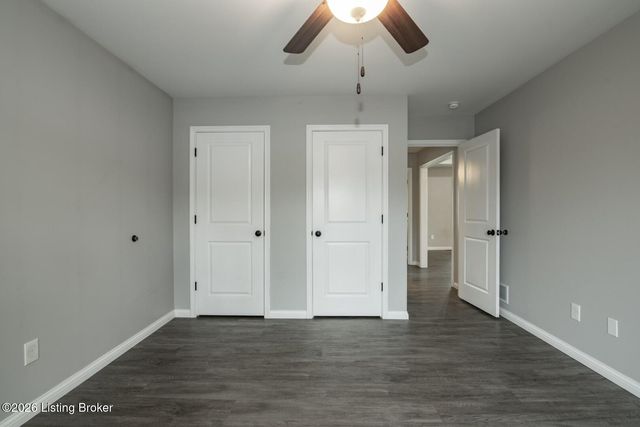 241 Woodview Dr, Brandenburg, KY 40108