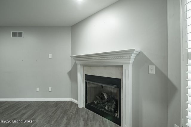 241 Woodview Dr, Brandenburg, KY 40108