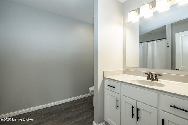 241 Woodview Dr, Brandenburg, KY 40108