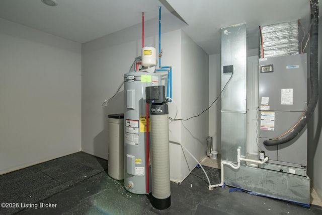 241 Woodview Dr, Brandenburg, KY 40108