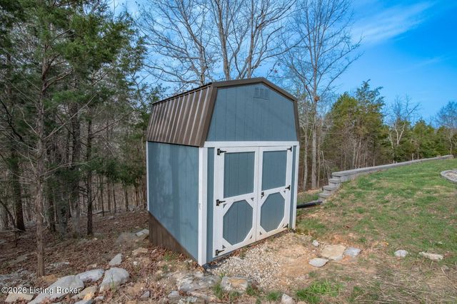 241 Woodview Dr, Brandenburg, KY 40108