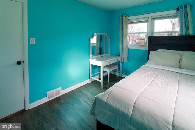 690 CARBON AVE, Harrisburg, PA 17111