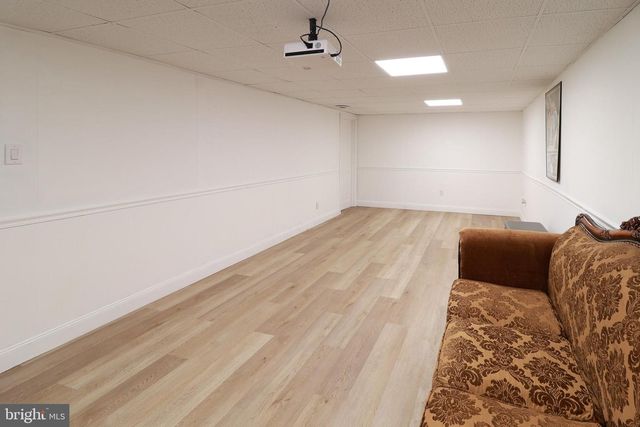 690 CARBON AVE, Harrisburg, PA 17111