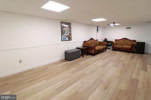 690 CARBON AVE, Harrisburg, PA 17111