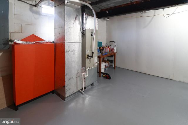 690 CARBON AVE, Harrisburg, PA 17111