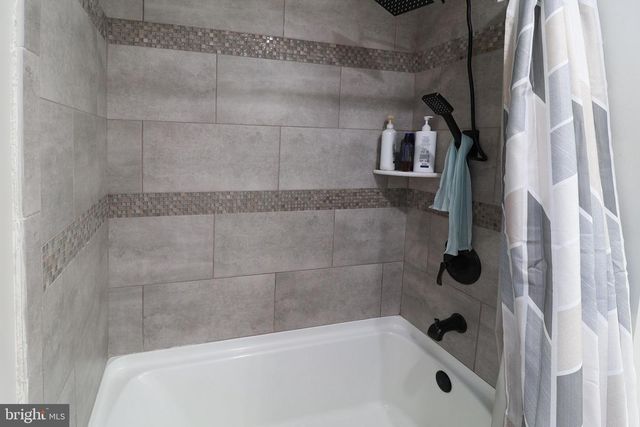 690 CARBON AVE, Harrisburg, PA 17111