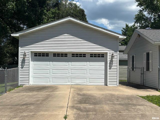 1905 CALHOUN Avenue, Springfield, IL 62702