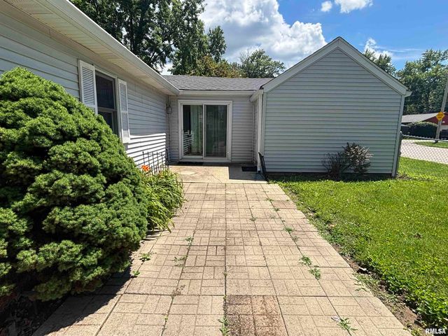 1905 CALHOUN Avenue, Springfield, IL 62702