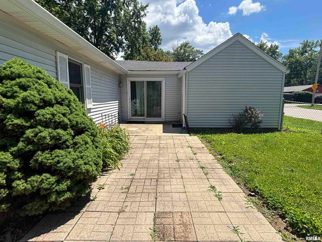 1905 CALHOUN Avenue, Springfield, IL 62702