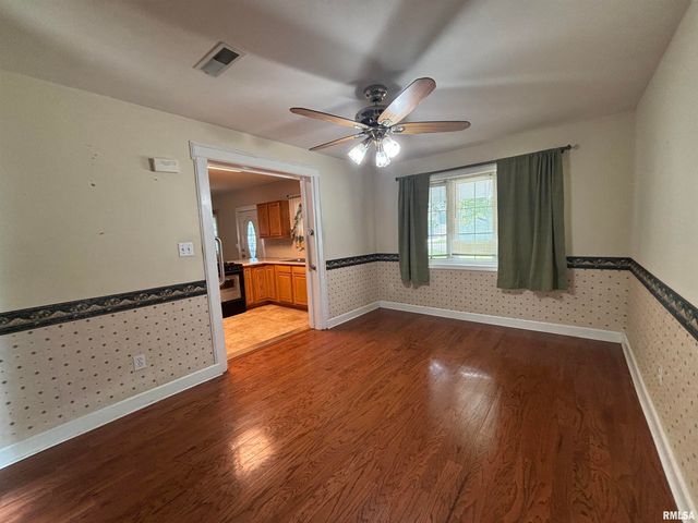 1905 CALHOUN Avenue, Springfield, IL 62702