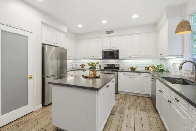 39947 Hudson Ct, Temecula, CA 92591