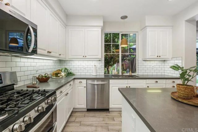 39947 Hudson Ct, Temecula, CA 92591