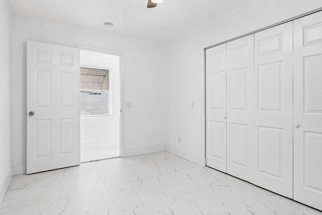 1214 Peak Rd, Lantana, FL 33462