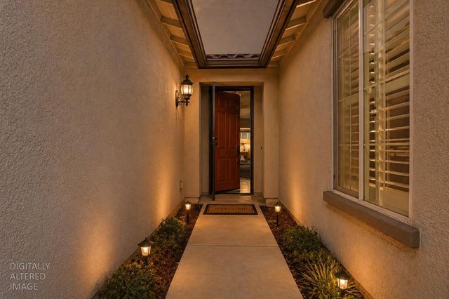 1709 Fox Trot Way, Manteca, CA 95336