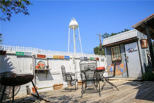 12400 Texas Street, Burton, TX 77835