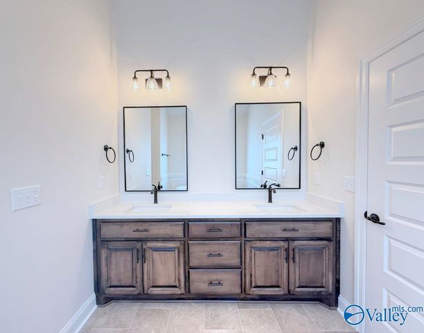 26432 Old Town Drive, Athens, AL 35613