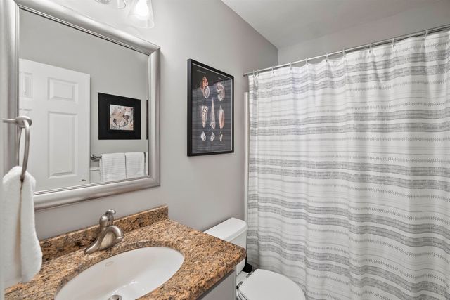 17 Canterbury Court, Salem, NH 03079