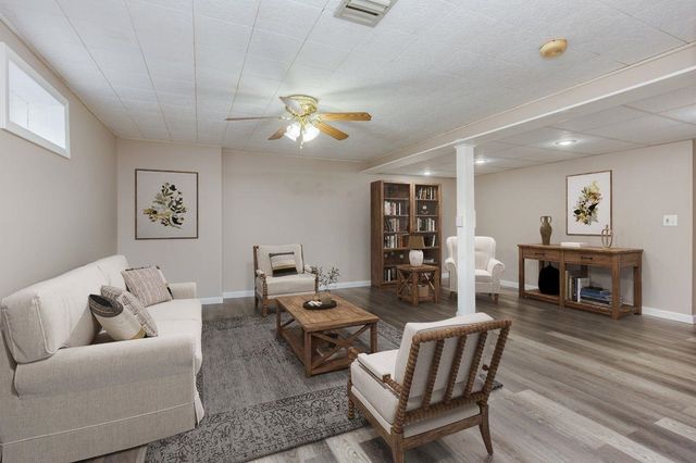 5 Tsienneto Rd Unit 92, Derry, NH 03038