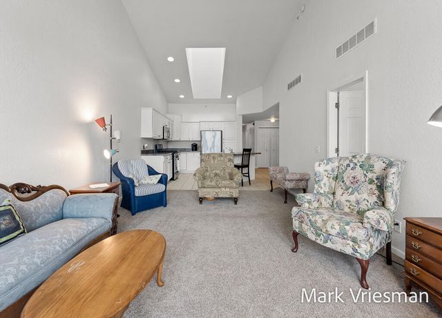 2411 Lake Avenue 36, Muskegon, MI 49445