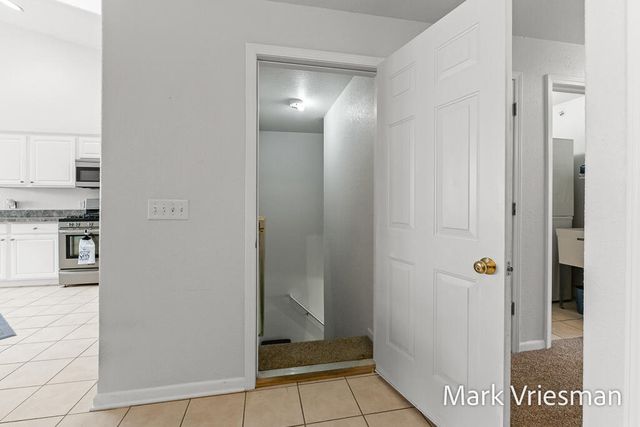 2411 Lake Avenue 36, Muskegon, MI 49445