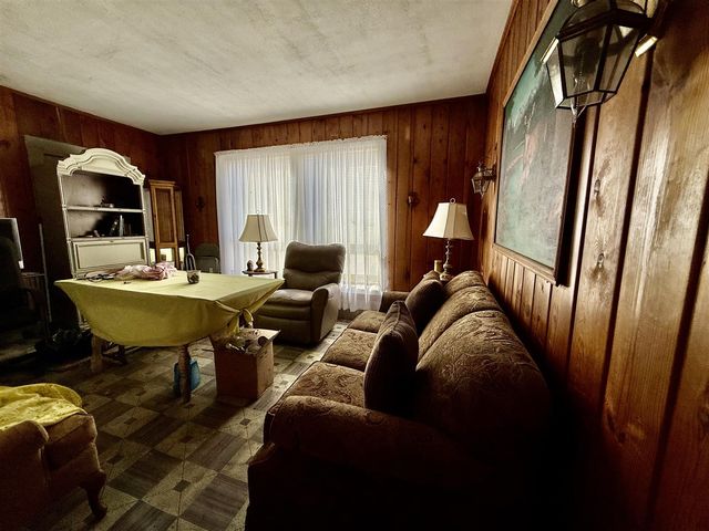 6812 3rd Choice Street, Chase, MI 49623