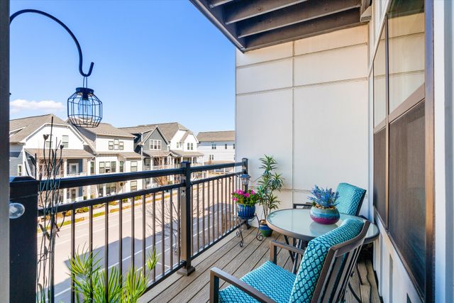 1638 54th Ave N Apt 230, Nashville, TN 37209