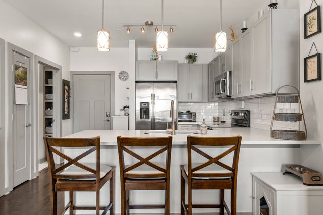 1638 54th Ave N Apt 230, Nashville, TN 37209