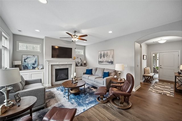 3813 NW Linwood Lane, Ankeny, IA 50023