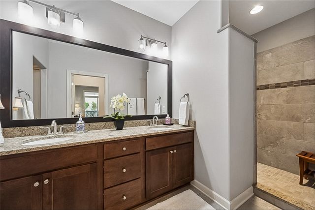 3813 NW Linwood Lane, Ankeny, IA 50023