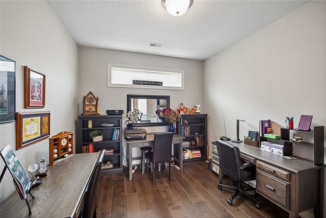 3813 NW Linwood Lane, Ankeny, IA 50023